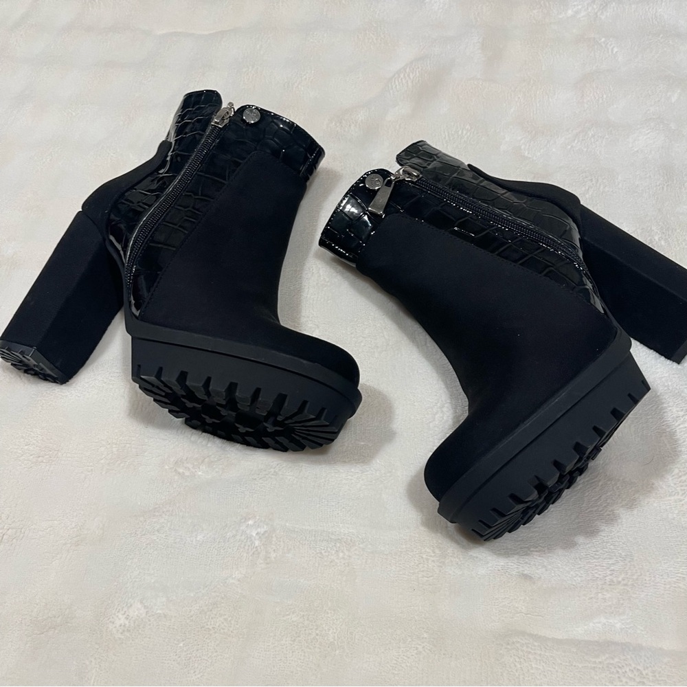 Macada Chunky Ankle Heel Boots Black Women’s Size 8 Side Zipper